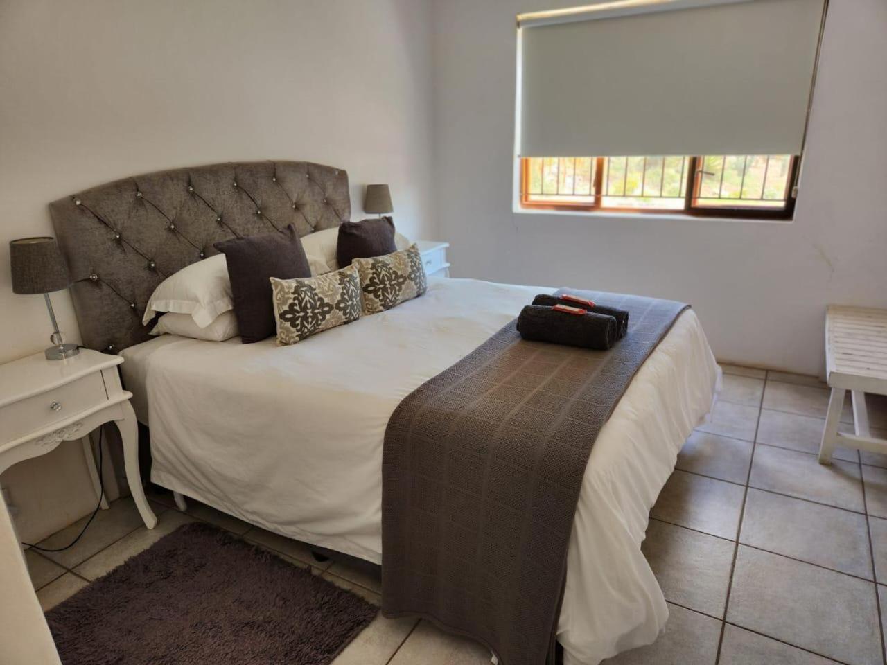 Sipreslaan Selfsorg Gastehuis Ladismith Quarto foto